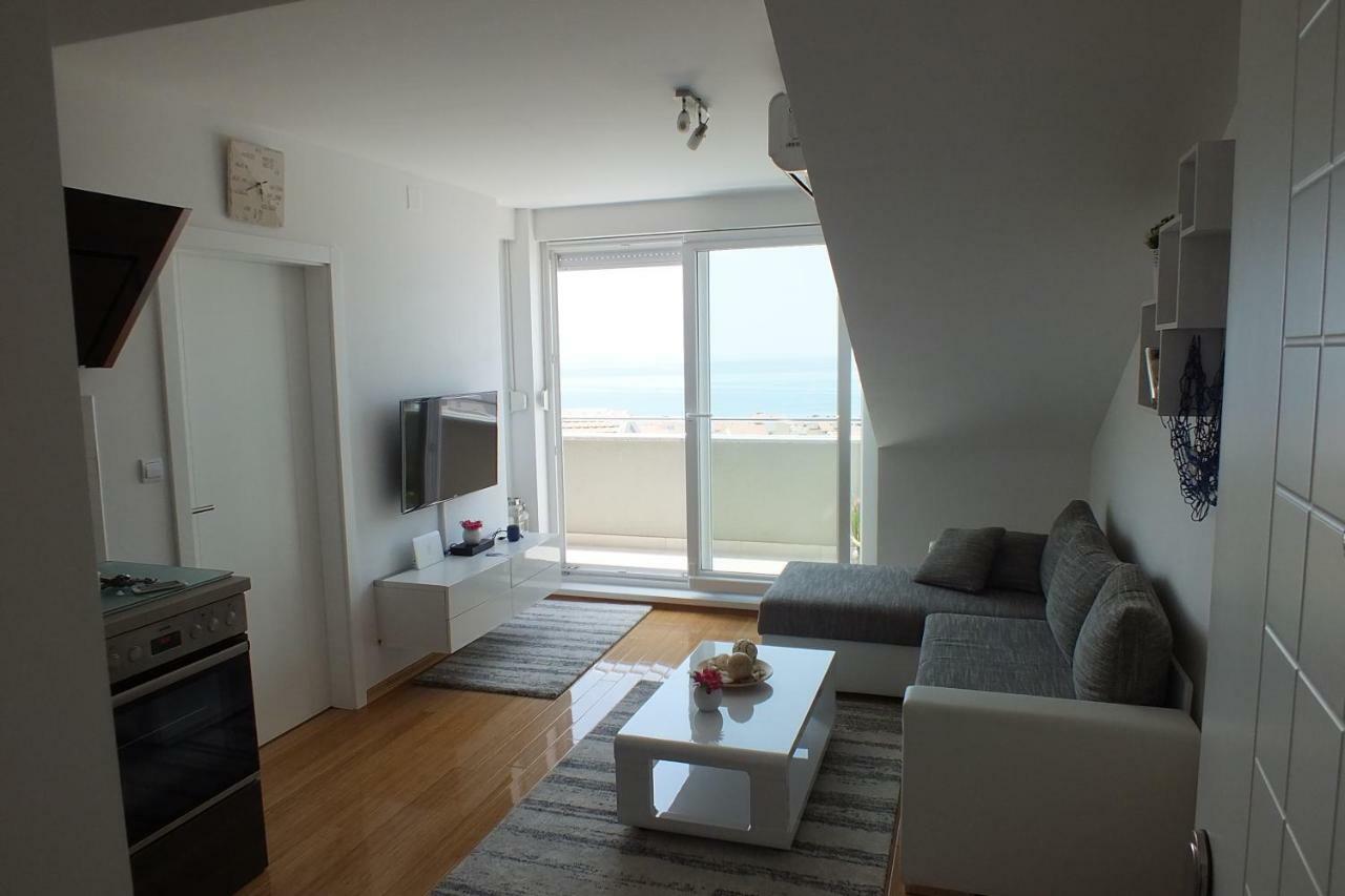 Apartment Silvija Novalja Kültér fotó