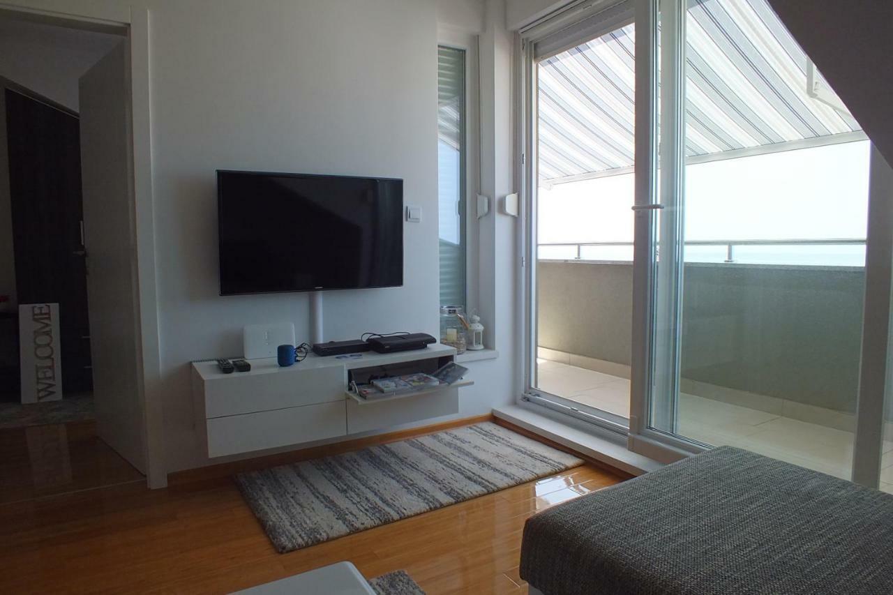 Apartment Silvija Novalja Kültér fotó